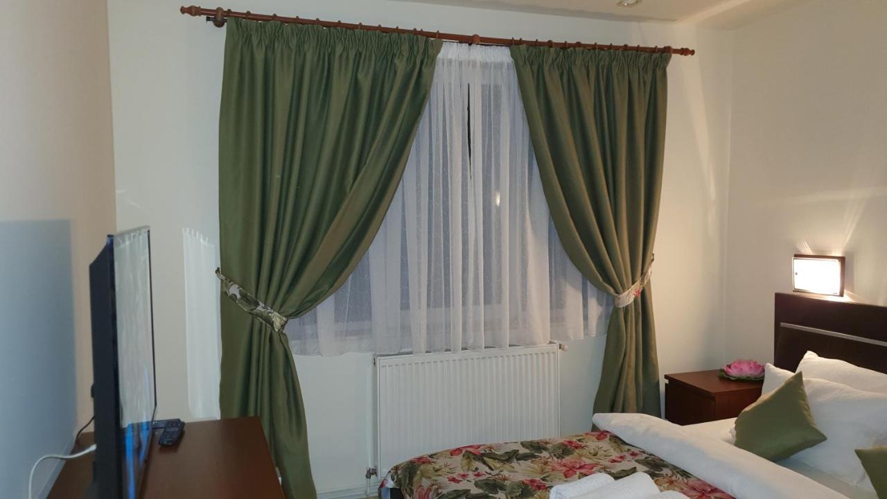 Apartament Cosbuc Μπάια Μάρε Εξωτερικό φωτογραφία